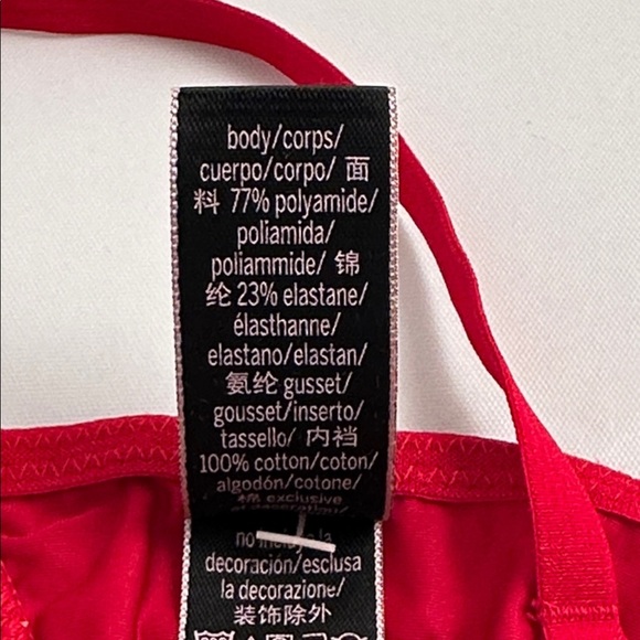 Victoria’s Secret Very Sexy red stretch satin v-string thong panty - Picture 7 of 11